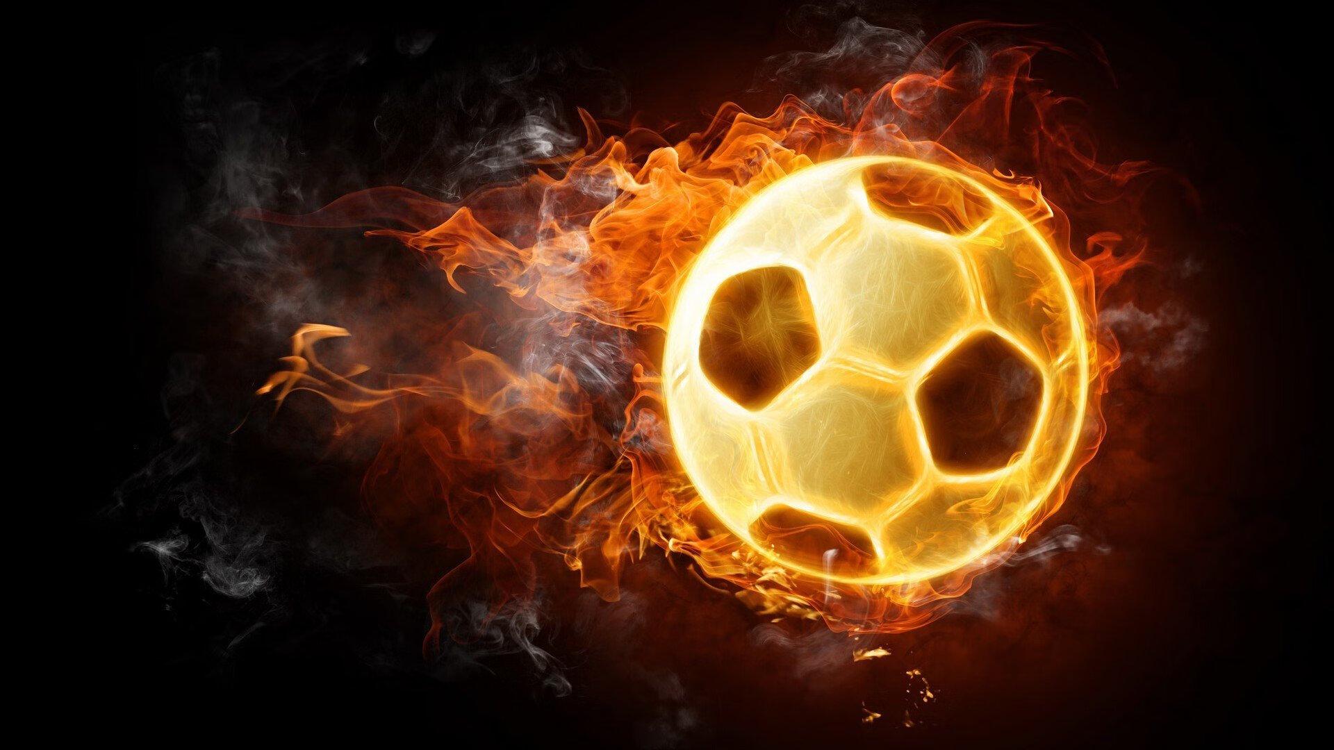 科贝节目主持人质疑伯纳乌顶棚设计，高温闷热如桑拿，球迷球员苦不堪言